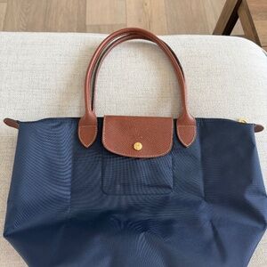 Longchamp Medium Le Pliage Nylon Shoulder Tote
